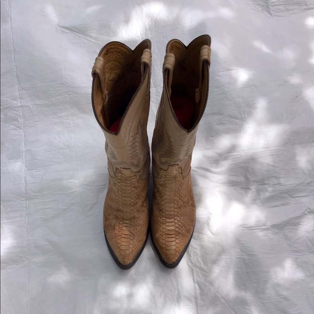 Tony Lama Lizard skin boots